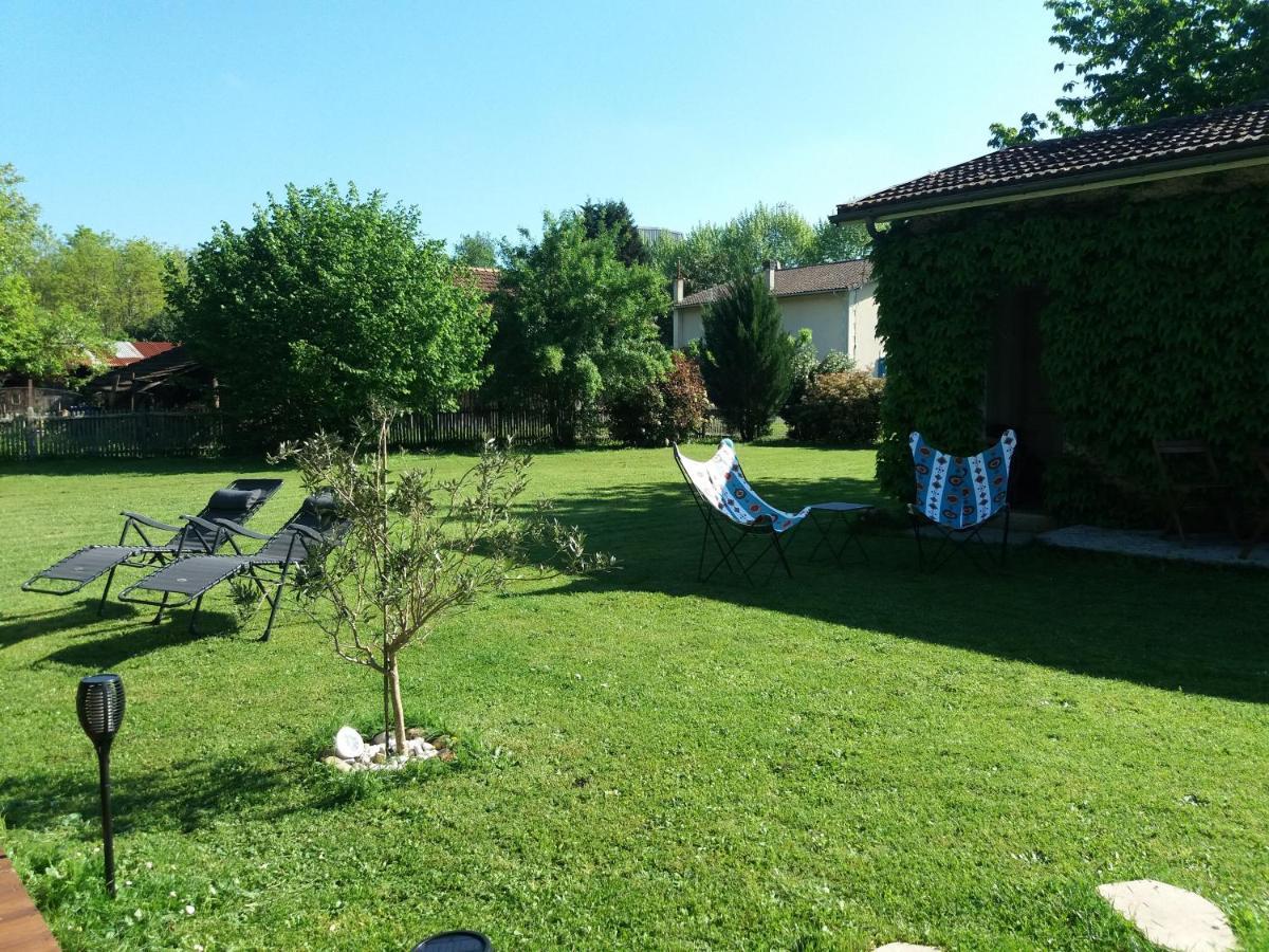 Les Eygletieres Bed & Breakfast Bourriot-Bergonce Екстериор снимка